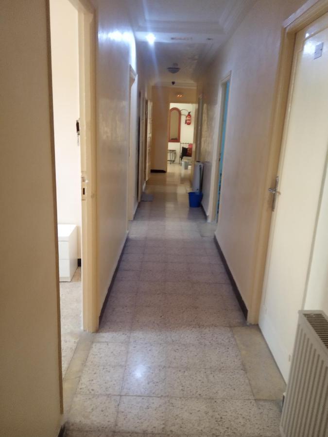 Hotel Marhaba - Beb Bhar Tunis Bagian luar foto